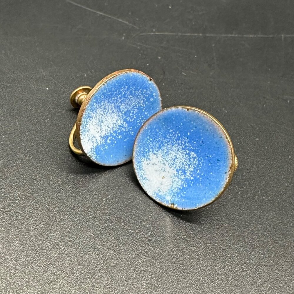 Vintage Screw Back Earrings Blue White Enamel On Copper Round AVM Celestial